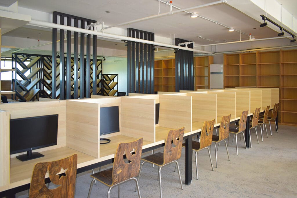 Cơ sở vật chất trường CIA