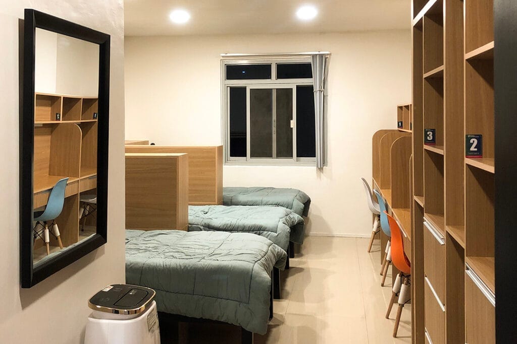 Ký túc xá trường PINES