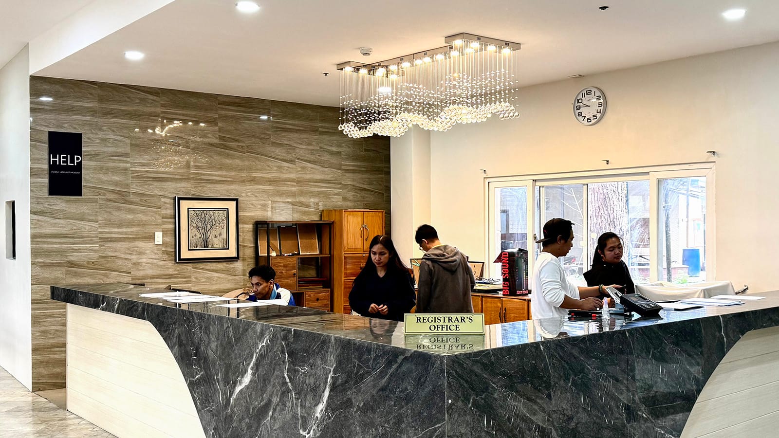Lobby trường Anh ngữ HELP Baguio