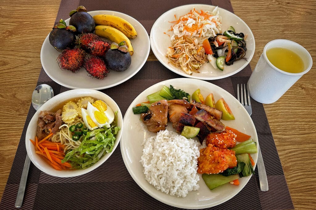 Bữa ăn hấp dẫn trường Anh ngữ HLA
