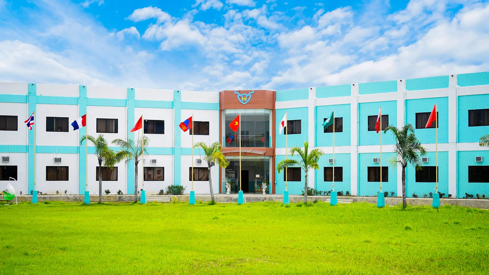 Tổng quan trường Anh ngữ HLA