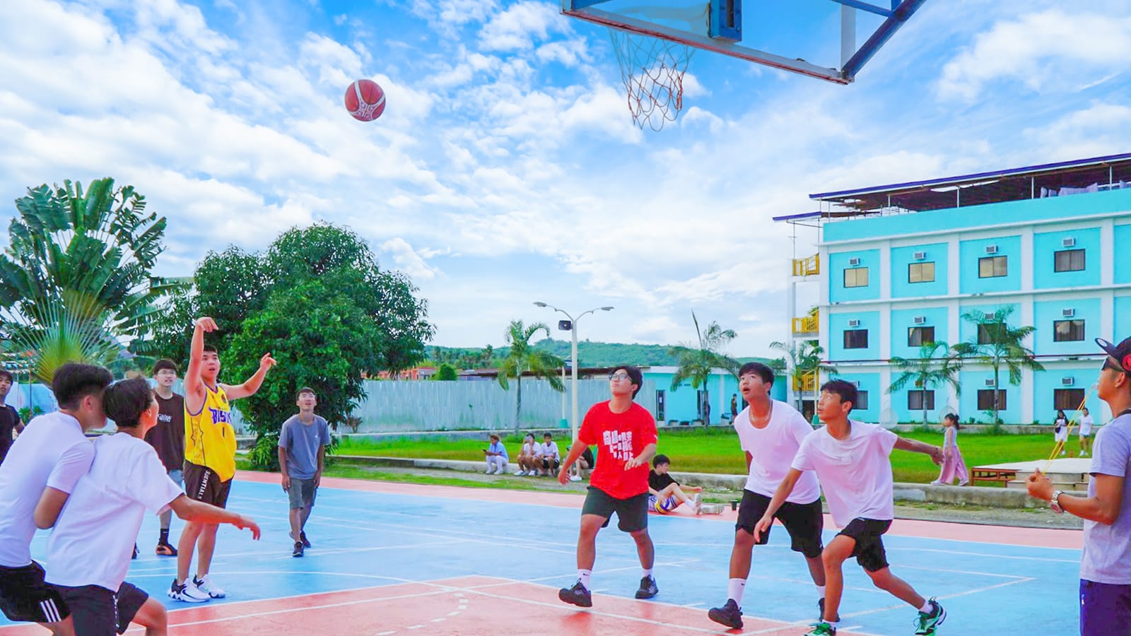 Trường Anh ngữ HLA