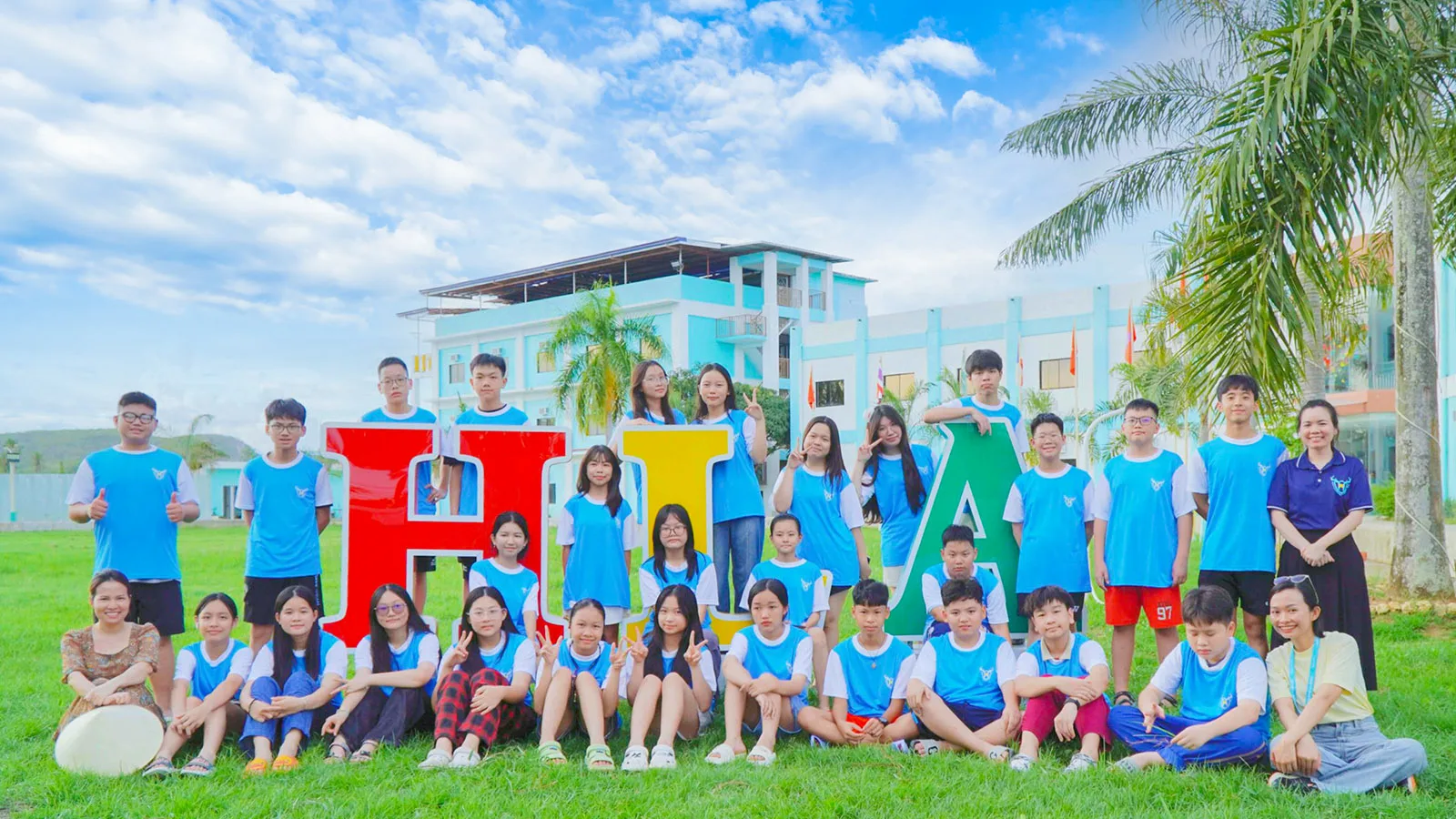 Học viên trường Anh ngữ HLA