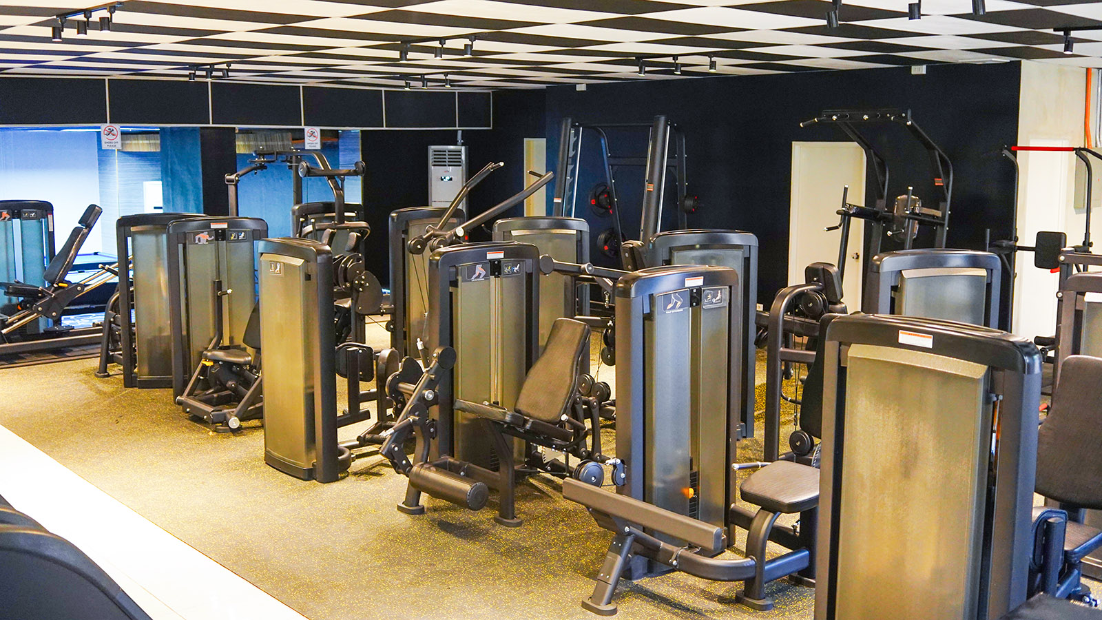 Phòng Gym trường Anh ngữ GLC
