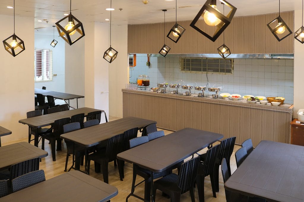 Nhà Ăn Trường Anh Ngữ Cwa