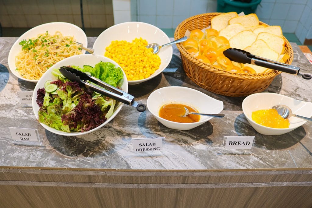 Bữa Ăn Trường Anh Ngữ Cwa