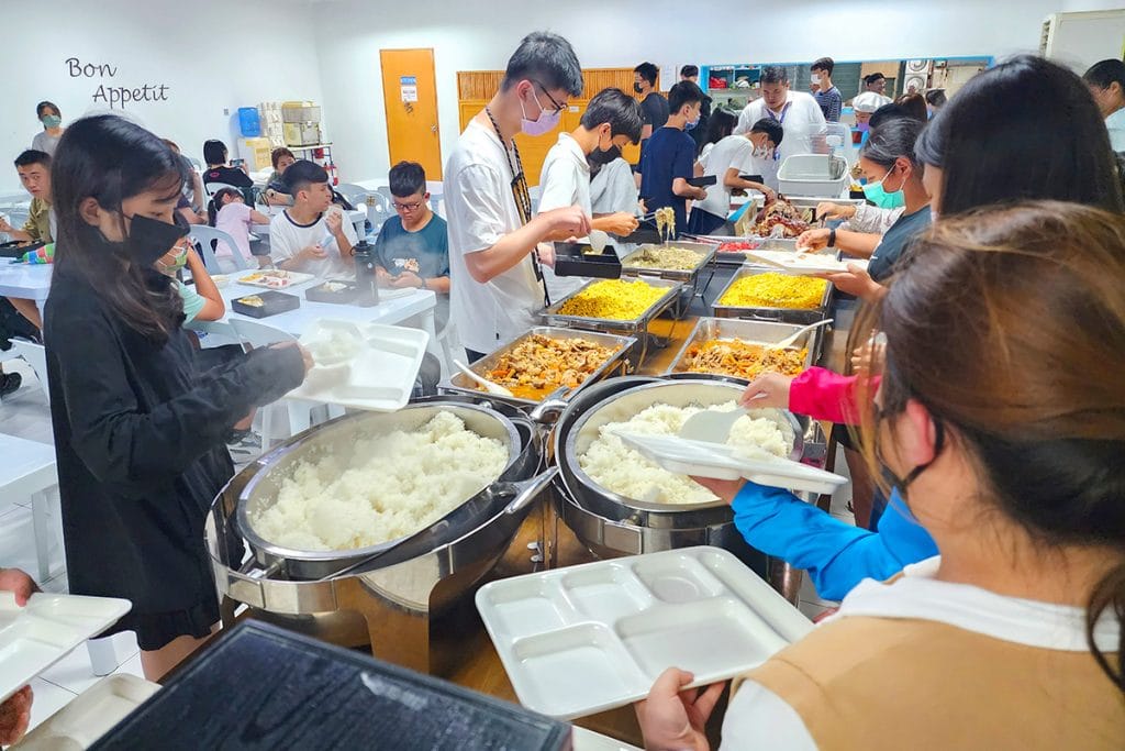 Bua An Truong Anh Ngu Btes6