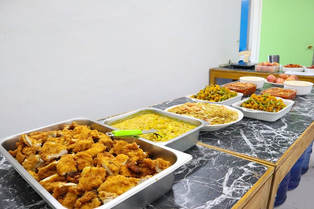 Bữa Ăn Trường Anh Ngữ E-Room