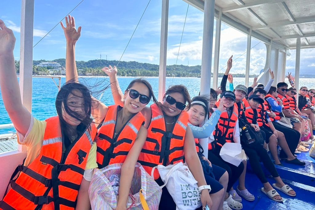 Hoạt Động Trường Anh Ngữ Boracay Coco