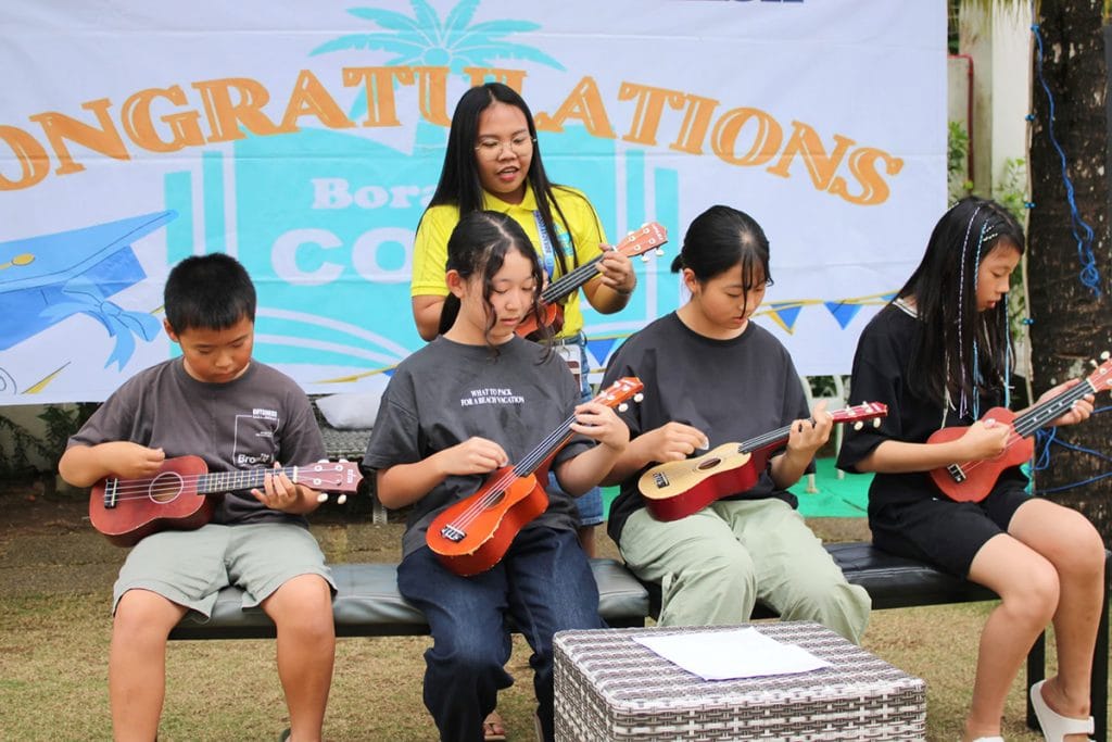 Hoạt Động Trường Anh Ngữ Boracay Coco