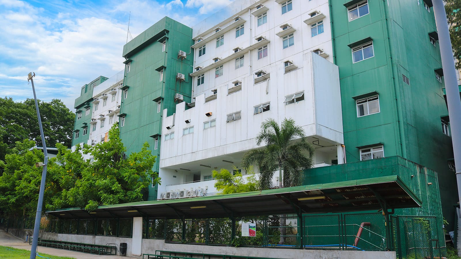 Trung tâm Anh ngữ Lasallian (LLC)