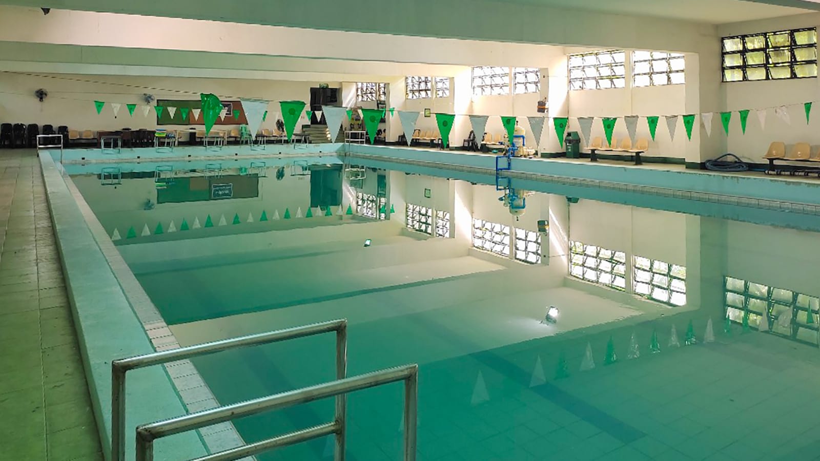 Hồ bơi trung tâm Anh ngữ Lasallian (LLC)