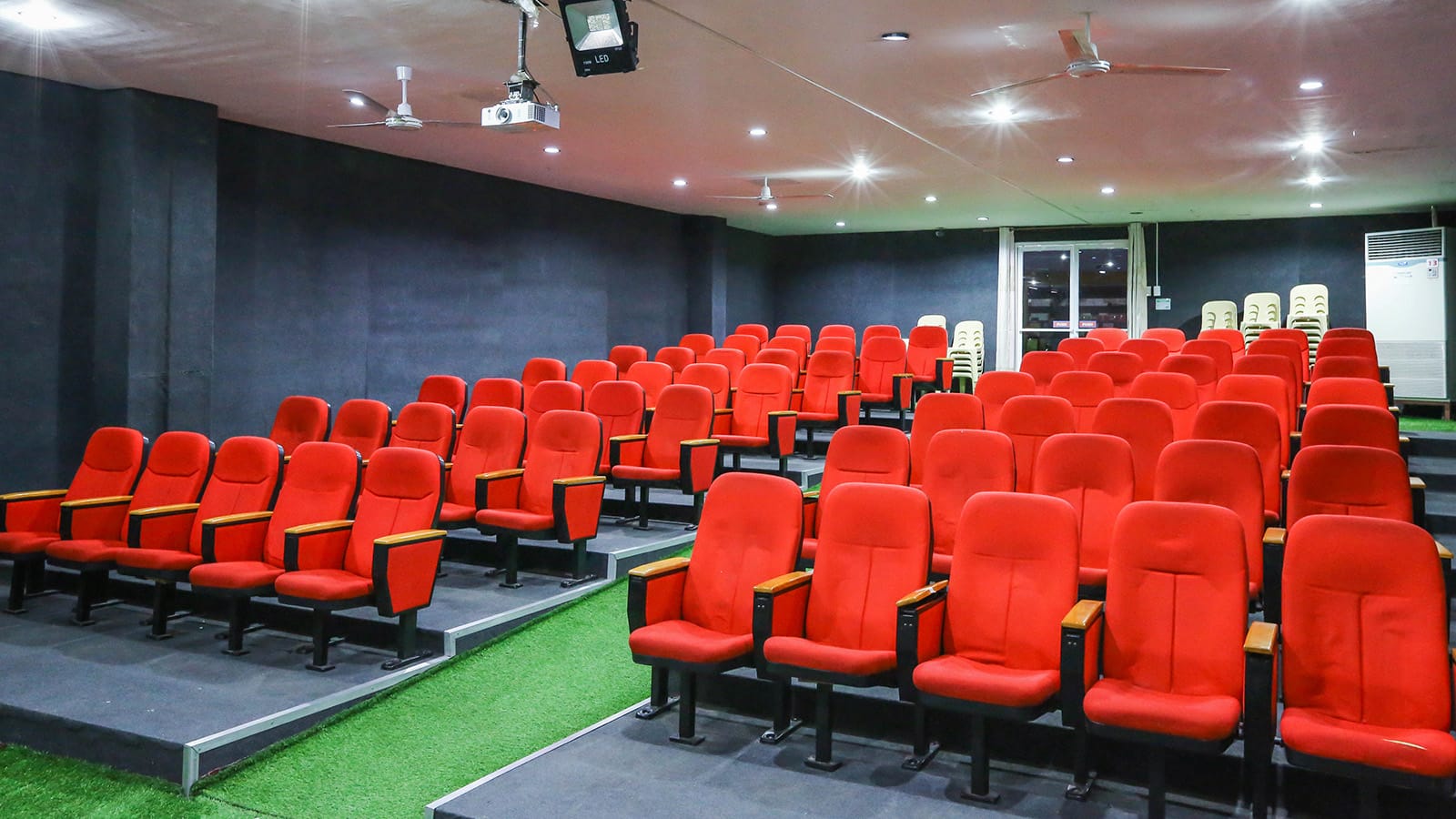 Hội trường trường Anh ngữ SMEAG (Capital Campus)