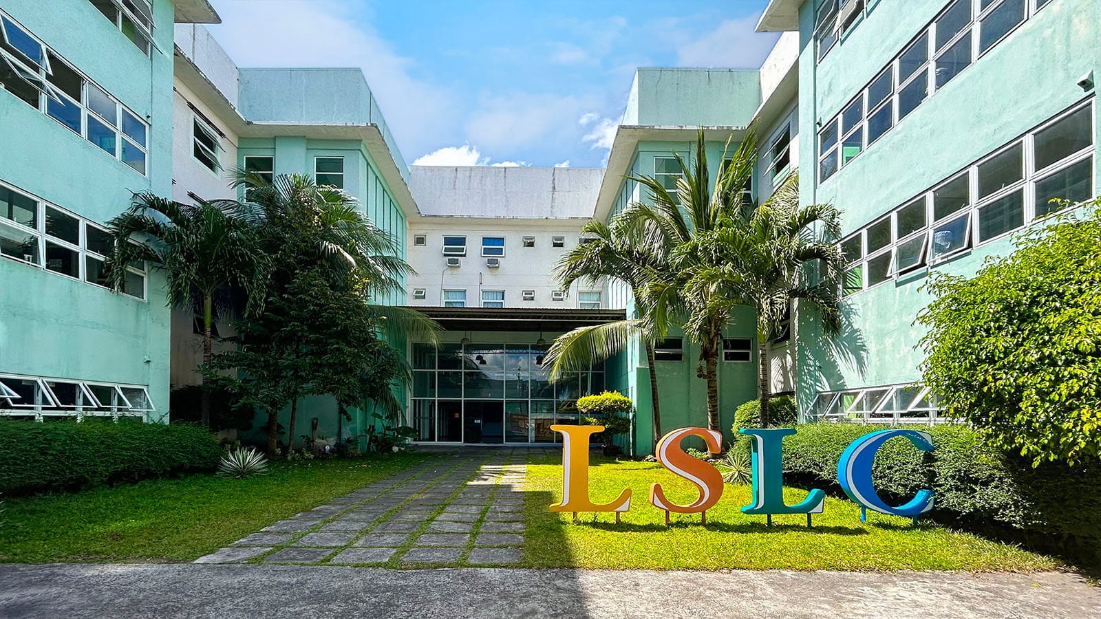 Building ký túc xá trường Anh ngữ LSLC